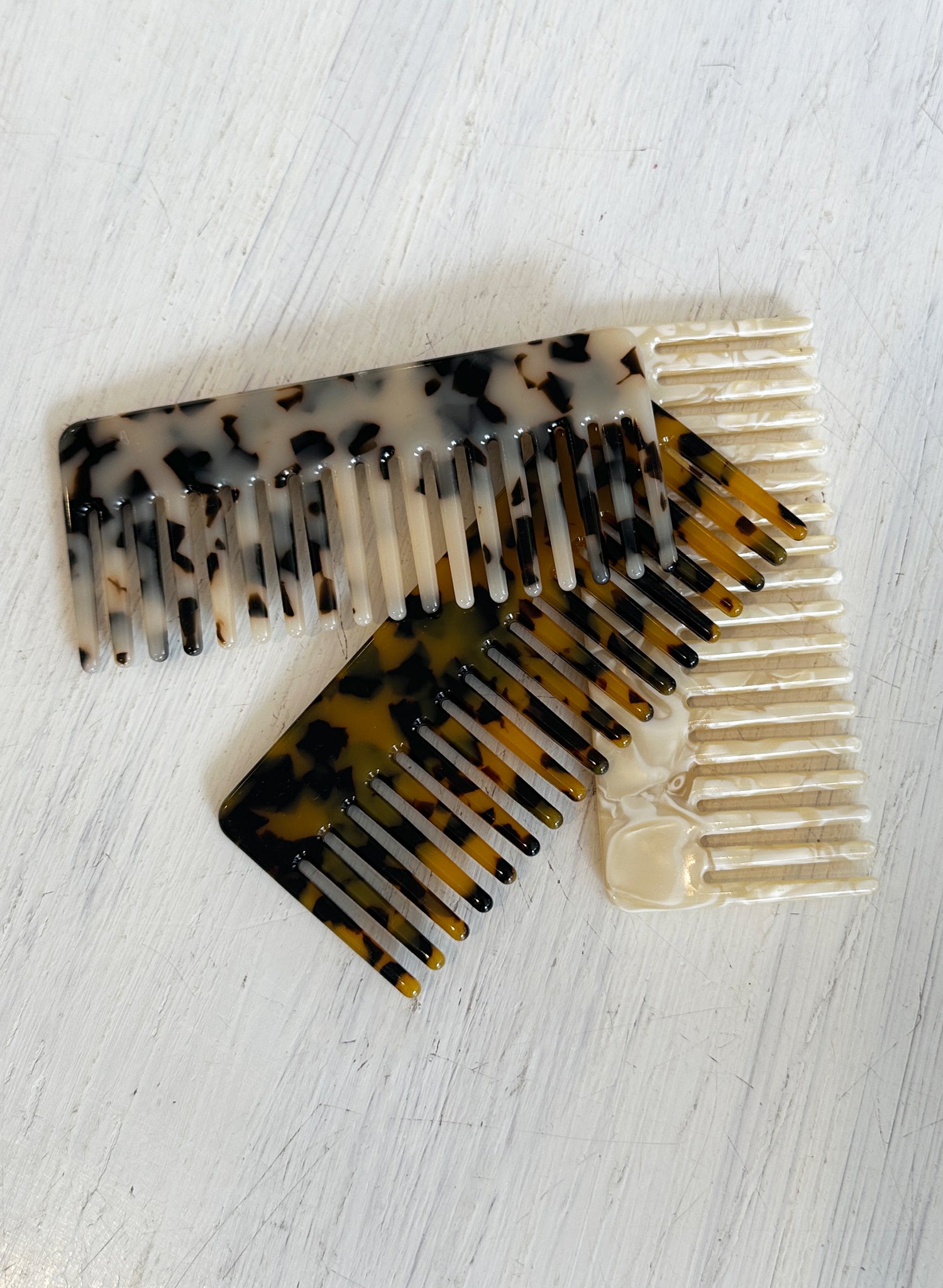 Classic Wide Tooth Comb | Tortoise Shell